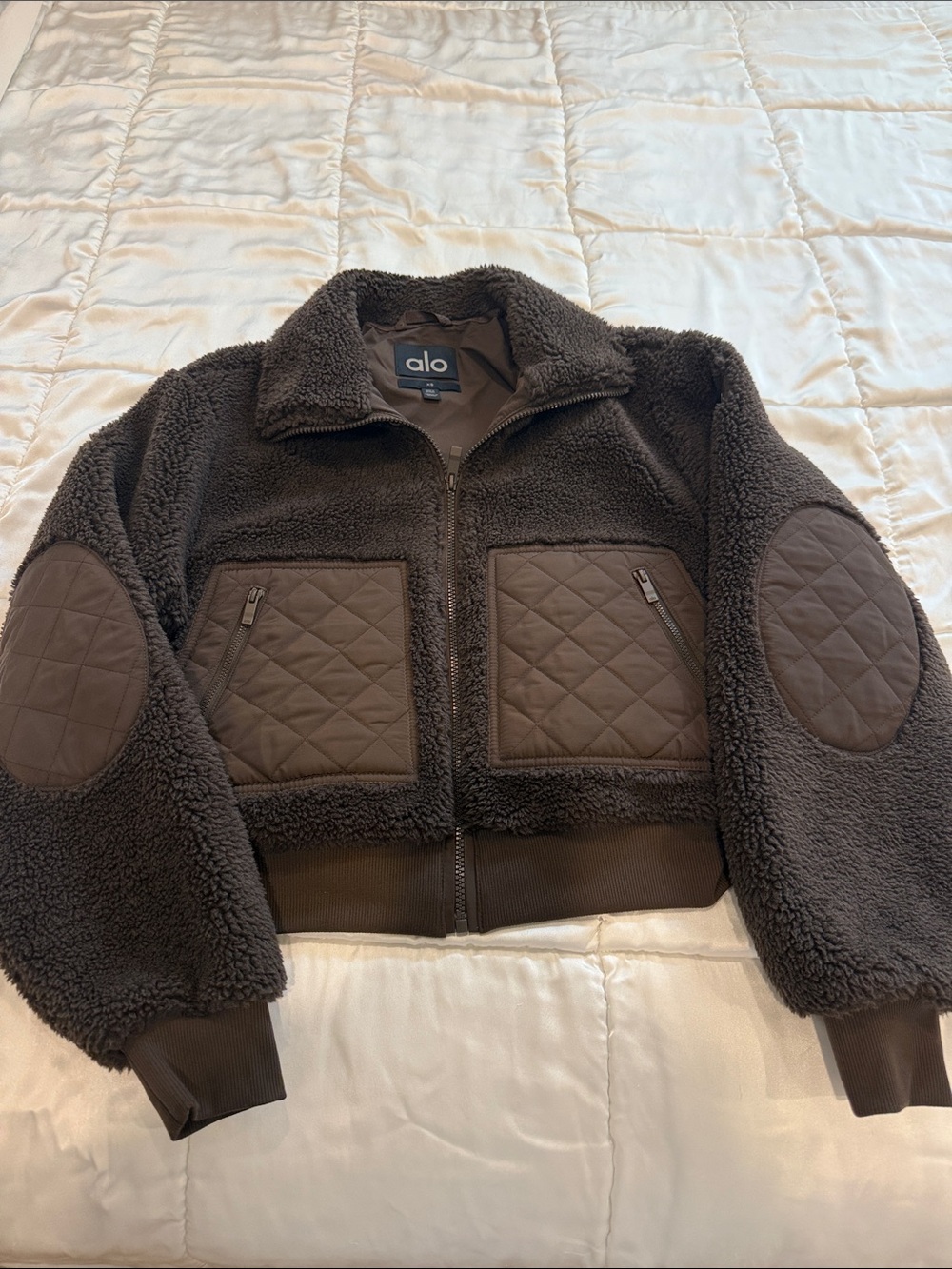 ALO Yoga Dark Brown Sherpa Teddy Jacket with Quilted Pockets